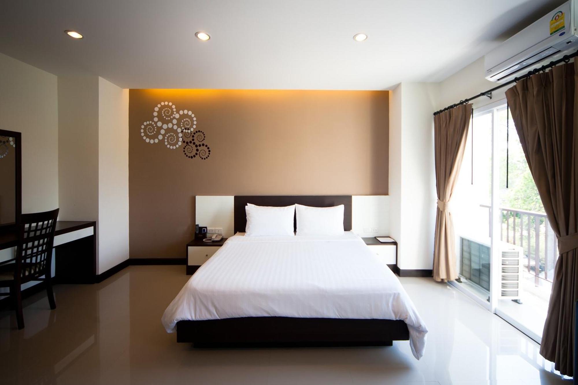 Phavina Hotel Rayong Sha Extra Plus Extérieur photo
